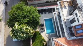 Villa Aqua Family Hotel